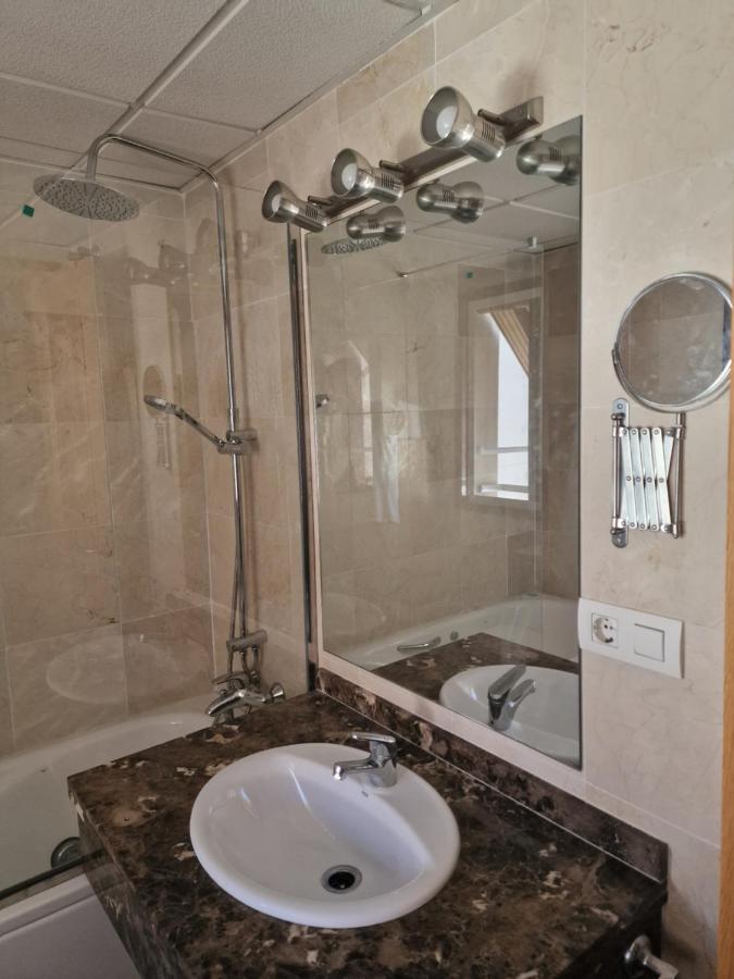 Picasso Apartment Малага Экстерьер фото